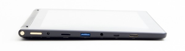 タブレット右側面には電源ボタンと音量調節ボタン、電源コネクター、microSDカードスロット、USB3.0端子、ヘッドホン端子、microUSB端子、Mini HDMI端子が配置されています