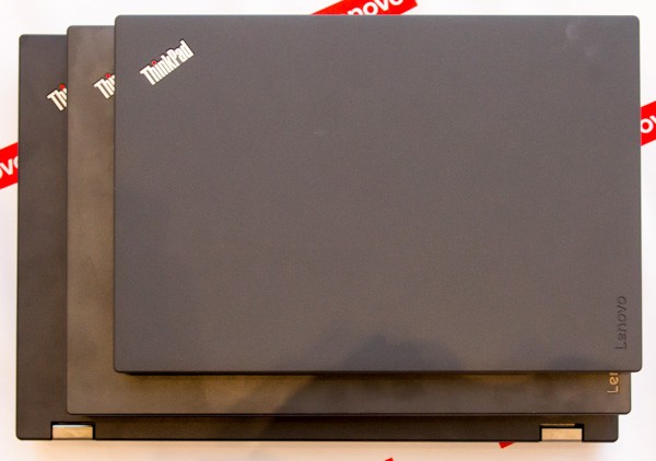 12.5型のThinkPad X260と、14型「ThinkPad L460」、15.6型「ThinkPad L560」とのサイズの違い