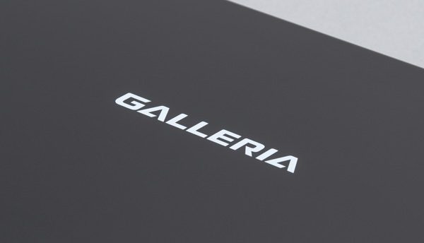 トップカバーには「GALLERIA」のロゴ