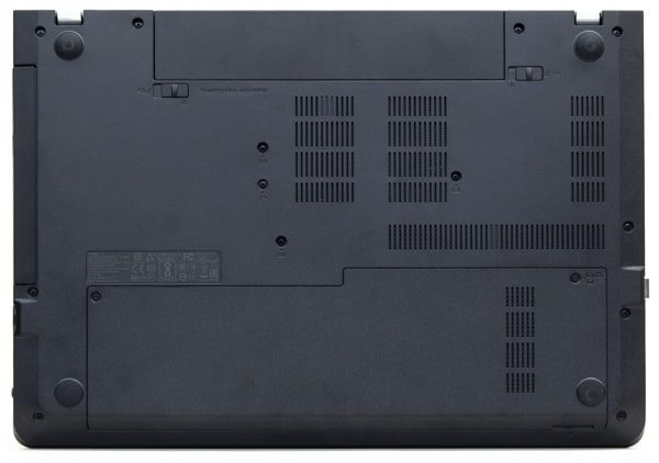 ThinkPad E570の底面部