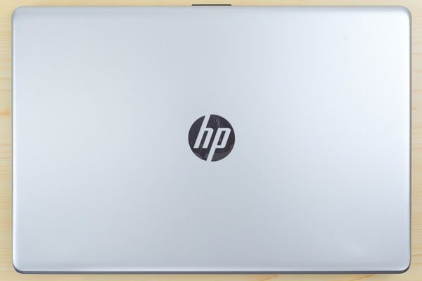 HP 17-bs000のフットプリント