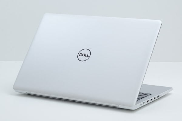 Inspiron 15 5000 本体デザイン