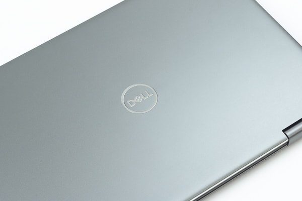 Inspiron 13 7000 2-in-1の本体デザイン