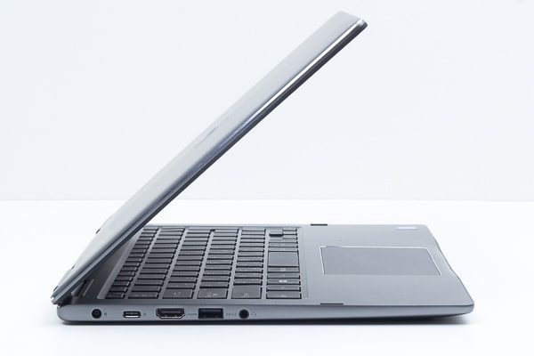 Inspiron 13 7000 2-in-1のインターフェース