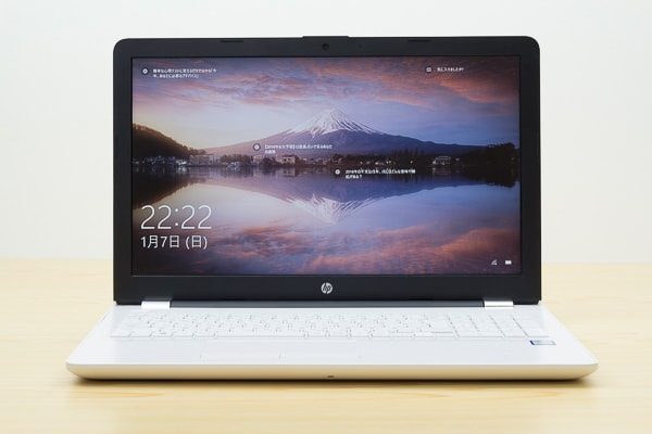 HP 15-bs000の液晶ディスプレイ