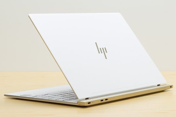 HP Spectre 13-af000のデザイン