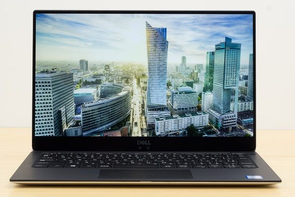 XPS 13の液晶ディスプレイ