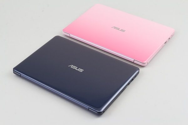 X207NAとE203NAの本体デザイン