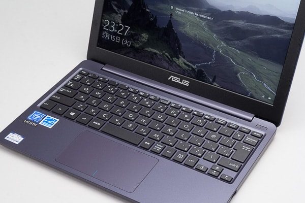 ASUS VivoBook X207NA レビュー