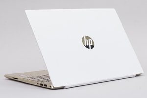 HP Pavilion 15-cs0000 上質な本体デザイン