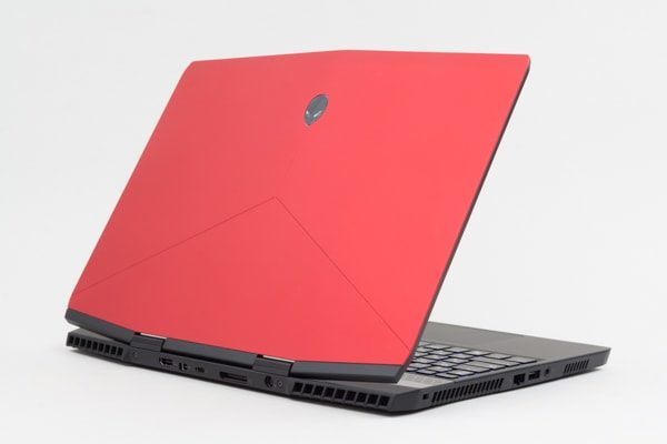 ALIENWARE M15 本体カラー