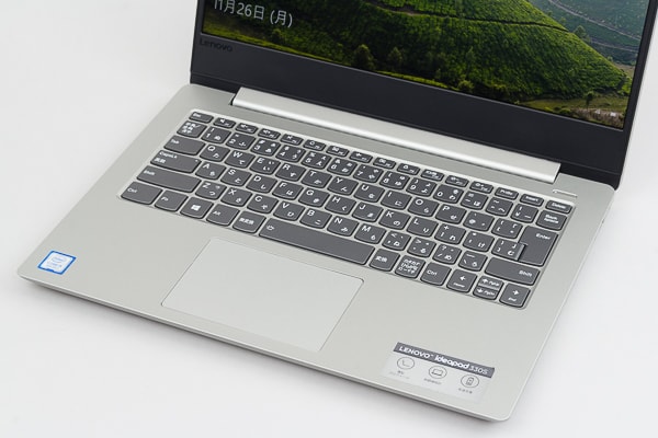 Ideapad 330(14)　キーボード面のデザイン