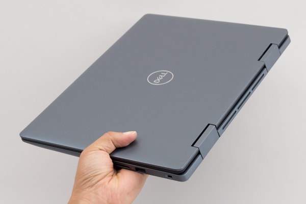 Inspiron 14 5000 2-in-1 軽さ