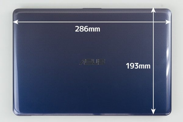 ASUS VivoBook W203MA 本体サイズ