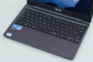 ASUS VivoBook W203MA 特徴 音がとても静か