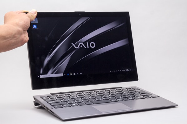 VAIO A12 液晶ディスプレイの取り外し