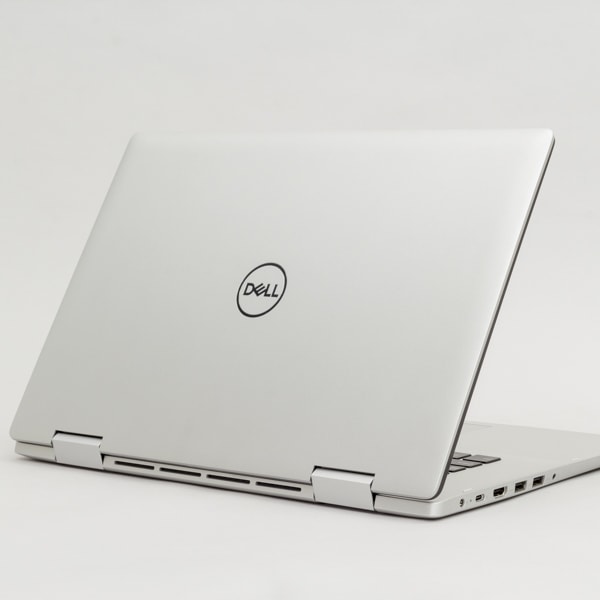 Inspiron 15 5000 2-in-1 (5582) 本体カラー