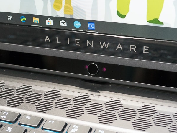 ALIENWARE m15 R2 Tobiiアイトラッキング