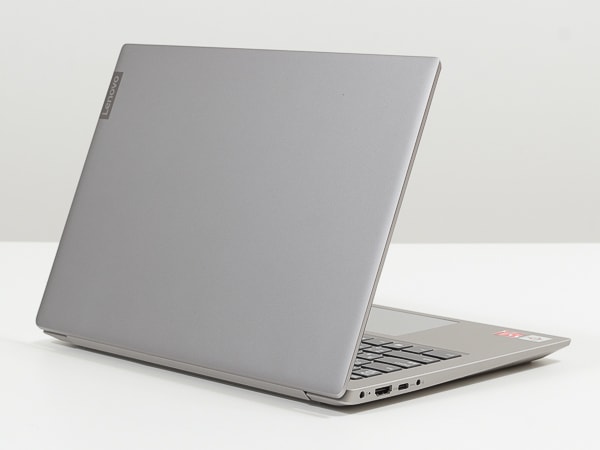 IdeaPad S340 (14, AMD) 外観