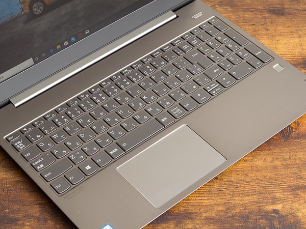 IdeaPad S540 (15) キーボード面