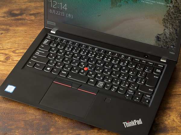 ThinkPad T490s キーボード面