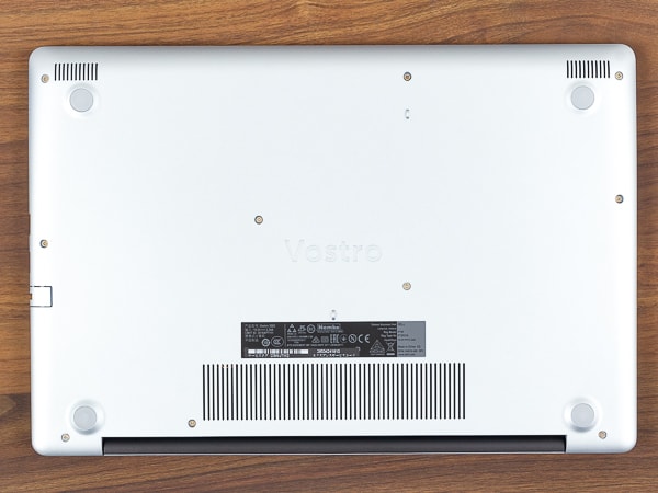 Vostro 15 3000 (3583) 底面