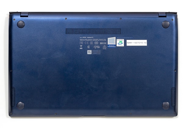 ASUS ZenBook 15 UX534FT 底面部
