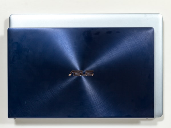 ASUS ZenBook 15 UX534FT 大きさ
