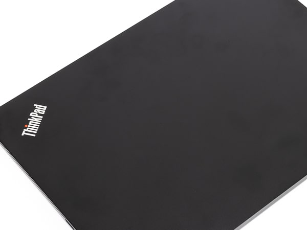 ThinkPad E14 天板