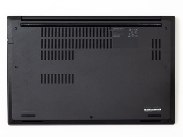 ThinkPad E15 Gen2 (AMD) 底面
