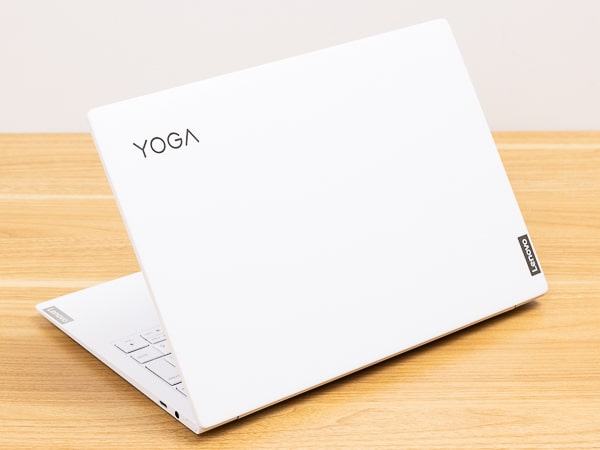 レノボ Yoga Slim 750i Carbon レビュー
