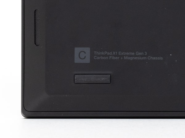 ThinkPad X1 Extreme Gen 3　底面
