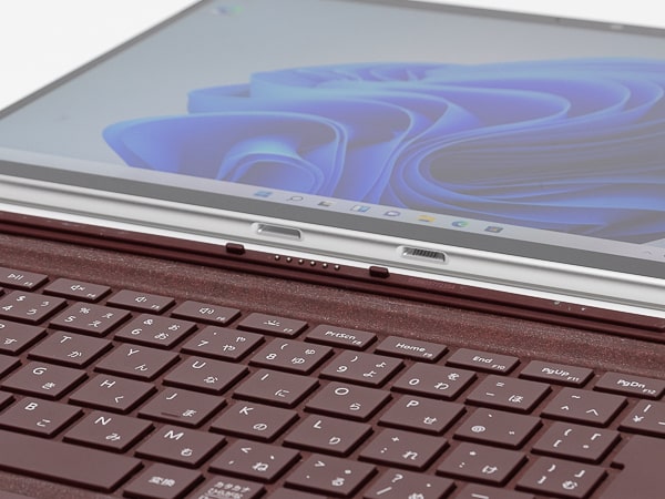 Surface Pro 8　タイプカバー