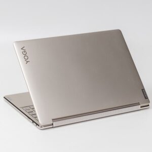 Yoga 9i Gen 8 14型