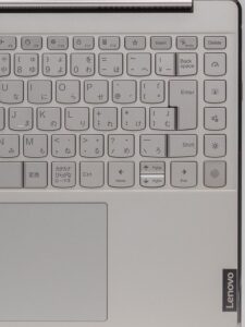 Yoga 9i Gen 8 14型