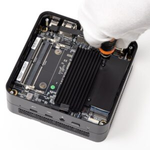 MINISFORUM UM773 Lite