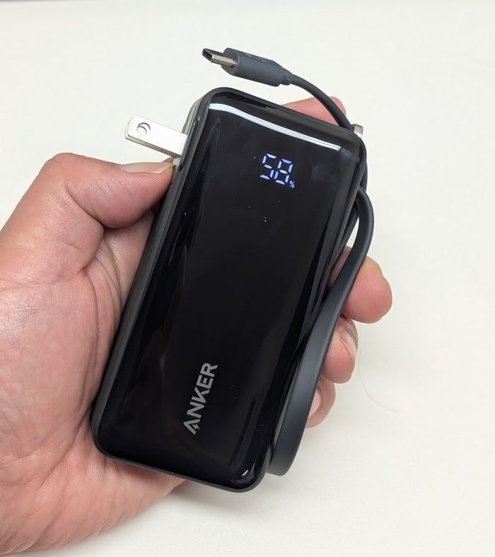 Anker Power Bank (10000mAh, Fusion, Built-In USB-C ケーブル)