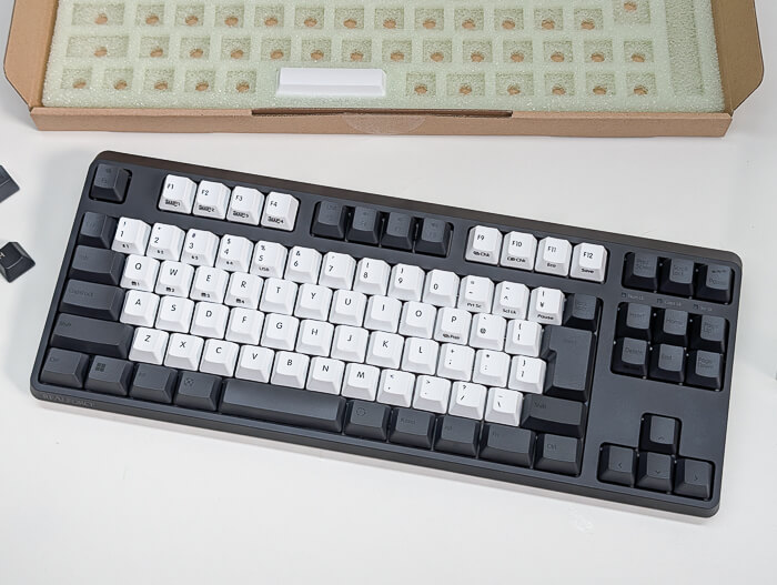 REALFORCE R4にRC1用キーキャップを付けてみた話